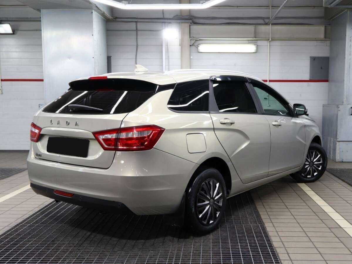 Lada (ВАЗ) Vesta SW, 2020 - фото №4